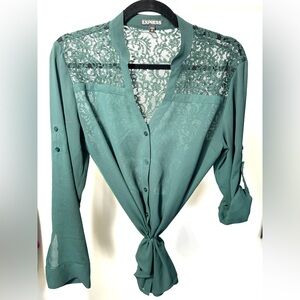 MEDIUM - EXPRESS Convertible Lace Button Front Top (Forest Green)
